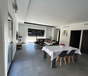 Les Tourrettes Villa | Villa complète piscine 120m2 4 lit 4chambre