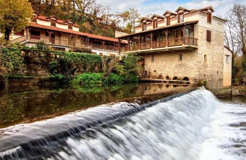 Milhars Villa | Villa confortable à Milhars avec piscine privée