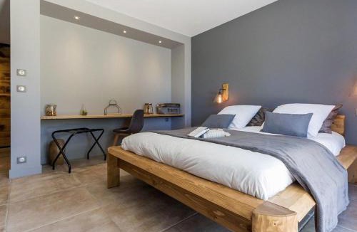 Ligne House | Villa Contemporaine avec Spa, Sauna, Piscine et Île Privative près de Nantes - FR-1-306-866