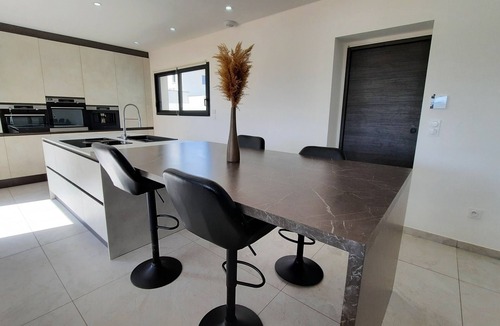Saint-Just Villa | Villa Contemporaine Avec Piscine