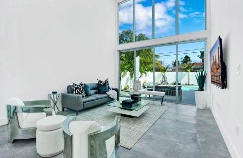 North Bay Village Villa | Villa Coral Bay