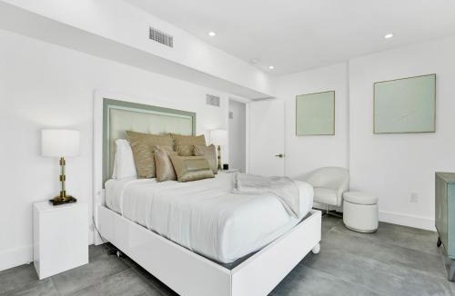 North Bay Village Villa | Villa Coral Bay