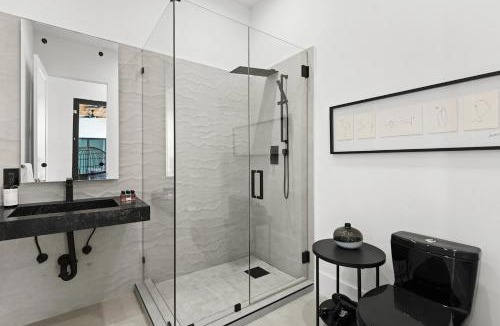 Olympia Heights Villa | Villa Coral Wave
