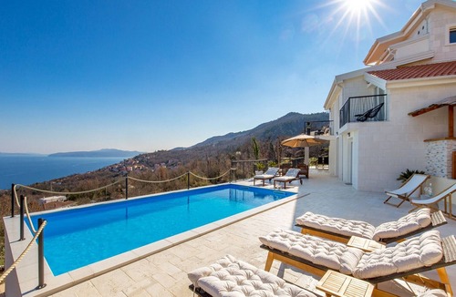 Poljane Villa | Villa Corichi with Swimming Pool