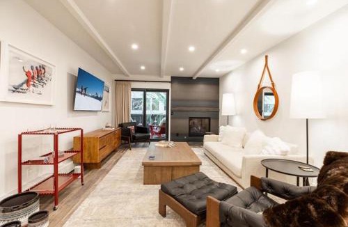 Vail Apartment | Villa Cortina Condo Steps to Gondola