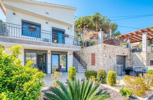 Lloret de Mar Villa | Villa "Costacabana - Villa Palmera" with Private Pool & Wi-Fi