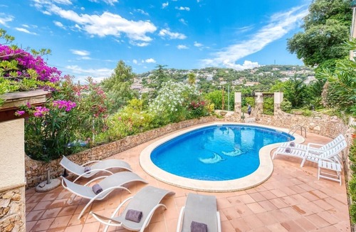 Lloret de Mar Villa | Villa "Costacabana - Cleo" with Sea View, Private Pool & Wi-Fi