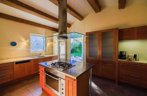 Tourrettes-sur-Loup Ski Chalet | Villa Cramond – Pool & unspoiled nature