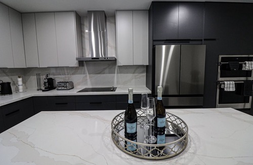 Golden Glades House | Villa Cristina in Miami