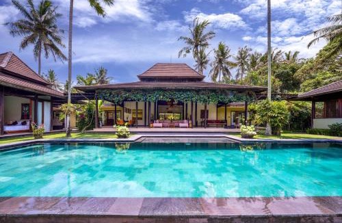 Ubud Villa | Villa Crystal Castle