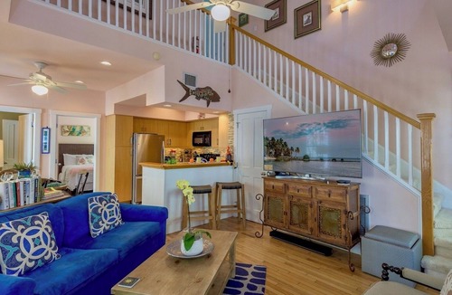Old Town House | *VILLA CUBANA @ OLD TOWN* Comfy Cottage Near Duval + LAST KEY SERVICES.