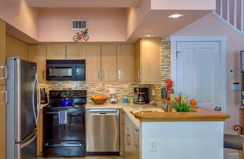 Old Town House | *VILLA CUBANA @ OLD TOWN* Comfy Cottage Near Duval + LAST KEY SERVICES.