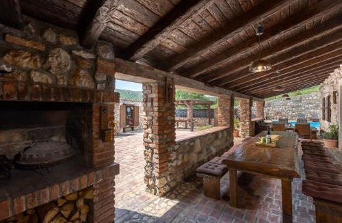 Drivenik Villa | Villa Cupido With Private Pool - Happy Rentals