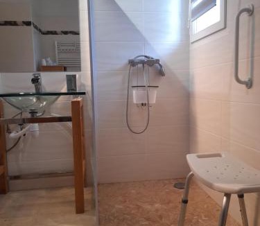 Lauraguel House | Villa Cyprès 5 chambres aires de jeux, forêt, accessibilité PMR