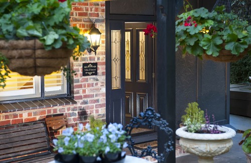 Mount Dandenong Villa | Villa d'Amour