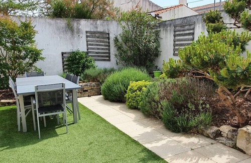 LʼAiguillon-sur-Mer Villa | Villa d'Arçay-Villa-Comfort-Ensuite-Patio