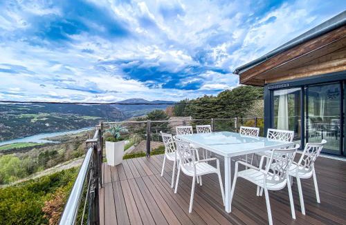 La Salle-en-Beaumont Villa | Villa d'excellence vue lac