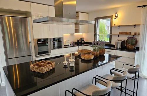 Vouvray Villa | Villa d'exception M54 Vouvray à 2H au sud de Paris proche Amboise Chenonceau Chambord