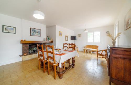 Saint-Genis House | Villa des Barnèdes