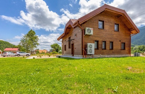 Brusane Villa | Villa D-Ika by Villas Guide