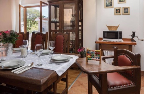 Bristivica House | Villa Dalmatica moderna by Interhome