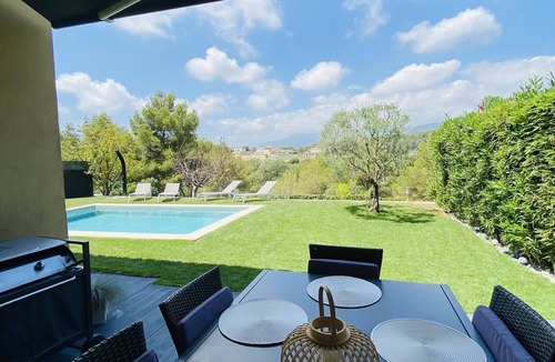 La Gaude Villa | Villa Dans Écrin de Verdure Avec Piscine et Terrain de Boules