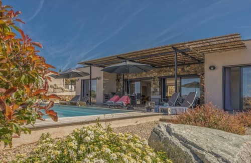 Marine de Davia Villa | Villa Davia