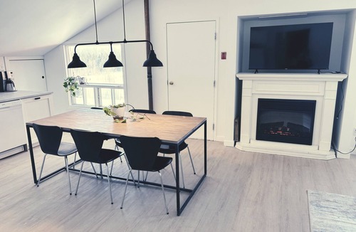 Lac-Brome House | Villa de Brome