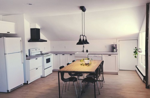 Lac-Brome House | Villa de Brome