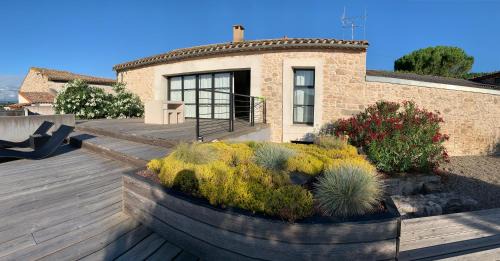 Pennautier Villa | Villa de Charme - Vue sur les Pyrénées