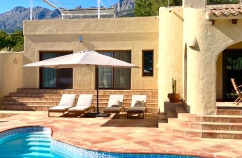 Altea la Vella Villa | Villa de estilo español con jardín y piscina