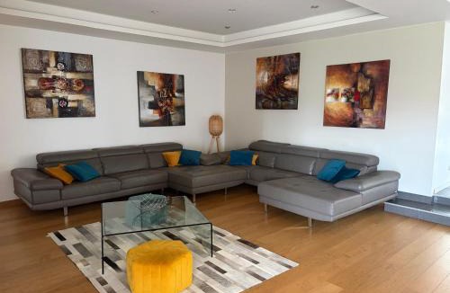 Camps-sur-l'Isle Villa | Villa de l’isle