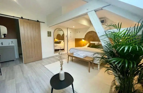 Villechetif Bed & Breakfast | Villa de la Croix