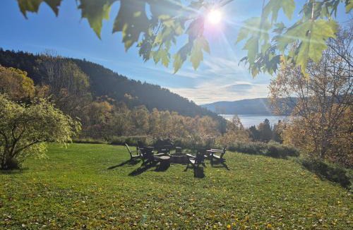 Sainte Rose du Nord House | Villa de la Montagne VUE sur le Fjord