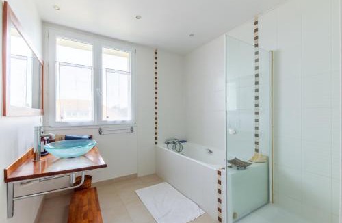 Ver-sur-Mer House | Villa de la Plage - à Ver sur Mer