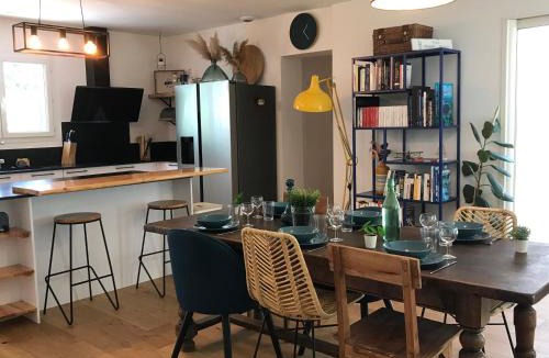 Bellegarde Villa | Villa de la Tour