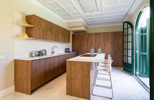 Sitges Villa | Villa De Los Leones - Seven Bedroom Villa, Sleeps 14