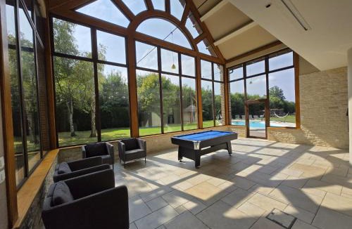 Vitrai-sous-Laigle Villa | Villa de luxe, piscine chauffée & nature