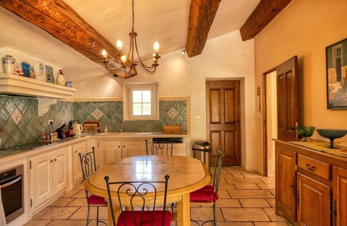 Robion House | Villa de Minna