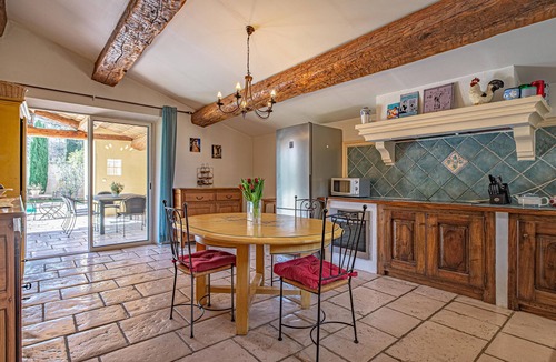 Robion House | Villa de Minna