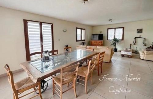 Saint-Offenge-Dessous Apartment | Villa de Saint-Offenge