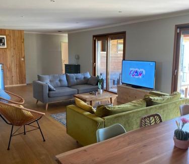 La Bruguiere Villa | Villa de standing avec Piscine et Jacuzzi