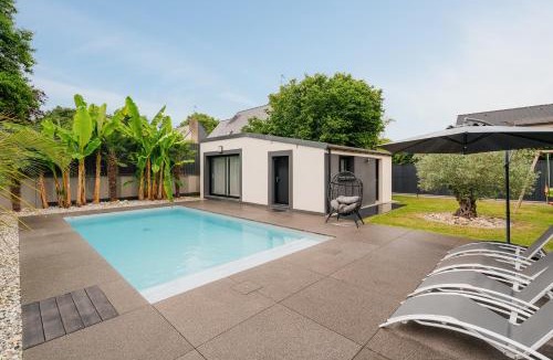 Bruz Villa | Villa de standing piscine 10 pers