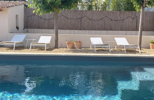 Asperes Villa | Villa de Vacances Avec Piscine à 7 min de Sommières, Petite Citée de Caractère
