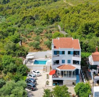 Lukoran House | Villa Dee