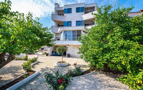 Lukoran House | Villa Dee
