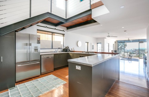 Bronte House | Villa Del Mar - Bronte Beach + Swimming Pool