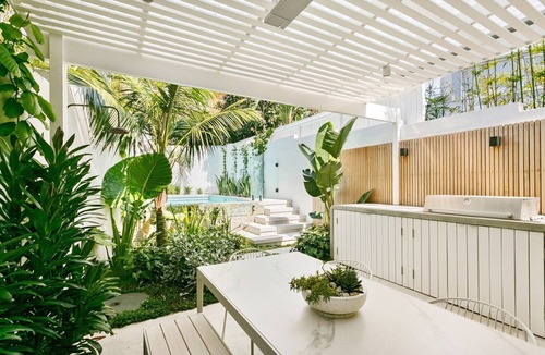 Bronte House | Villa Del Mar - Bronte Beach + Swimming Pool