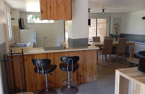 Salles House | Villa del pierro, in the heart of nature, on the banks of the l'Eyre with swimming pool and spa