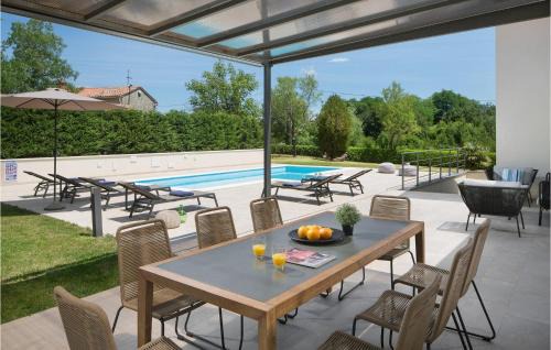 Vinez House | Villa Del Sol